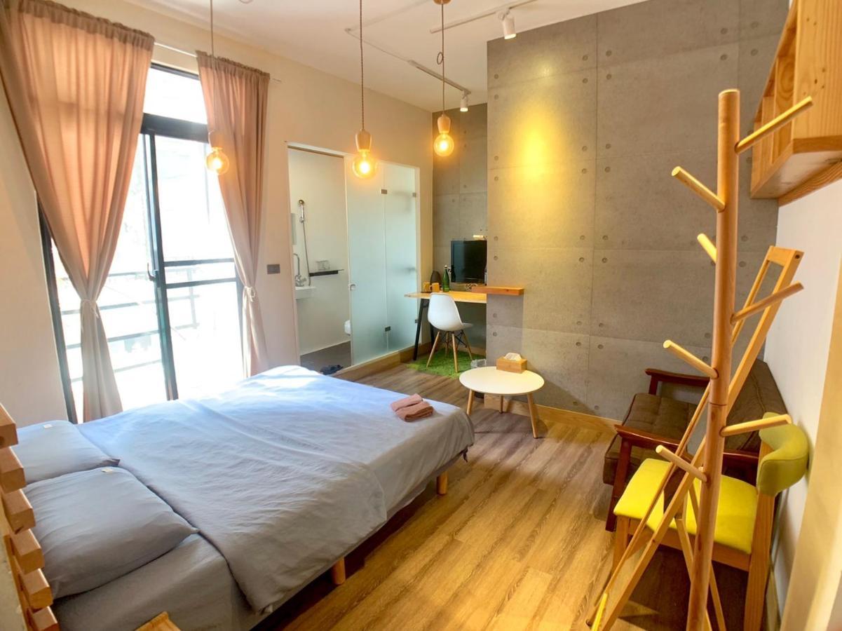 Baker Street London Style Inn Тайнан Екстериор снимка