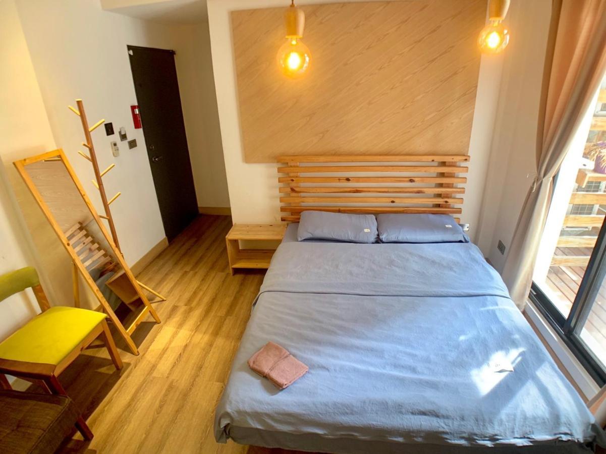 Baker Street London Style Inn Тайнан Екстериор снимка