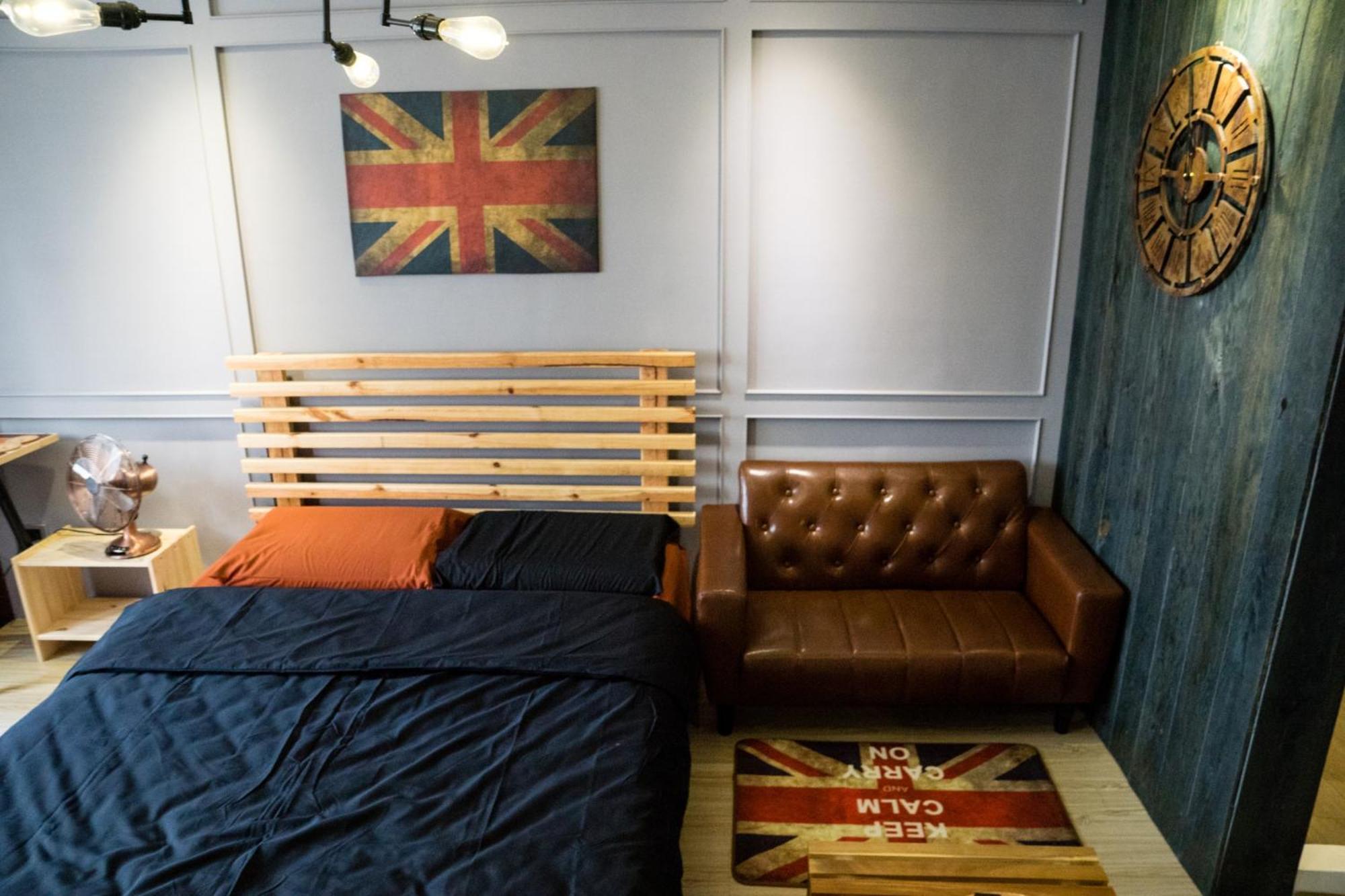 Baker Street London Style Inn Тайнан Екстериор снимка